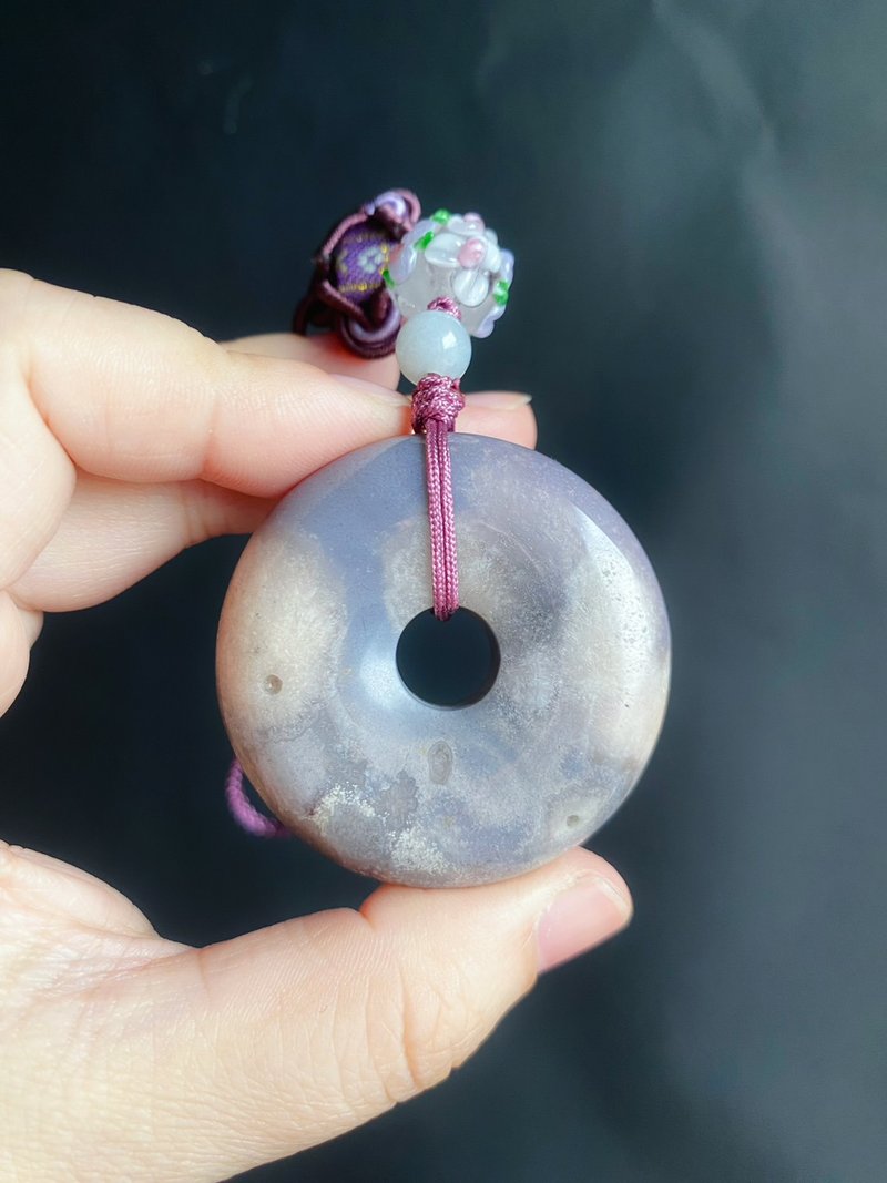 櫻花瑪瑙 翡翠 灰紫帶花心 水晶 琉璃 平安扣 包掛 禮物 - 手機掛繩/背帶 - 水晶 灰色