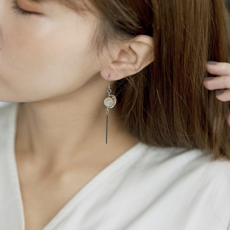 ZHU. Handmade earrings | 蒟蒻QQ (natural stone / hair crystal / ear clip / Christmas / exchange gifts) - ต่างหู - หิน 