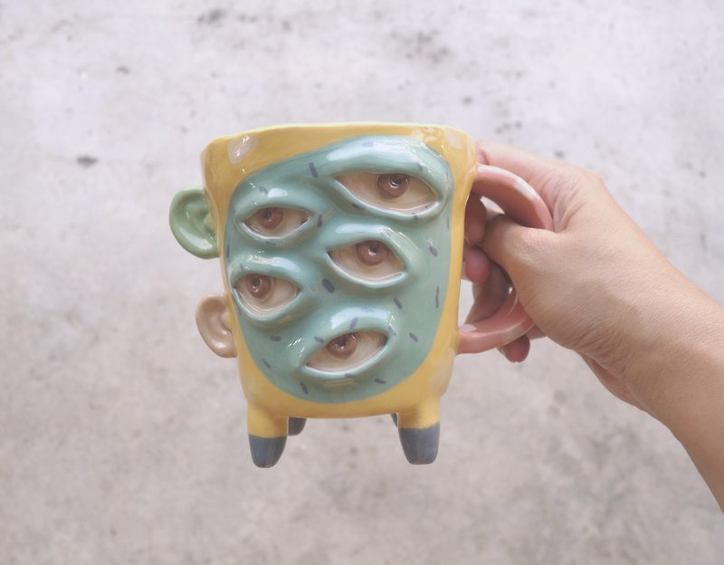 Bighandmade ceramic mug manyeye in yellow :) - 花瓶/陶器 - 陶 黃色