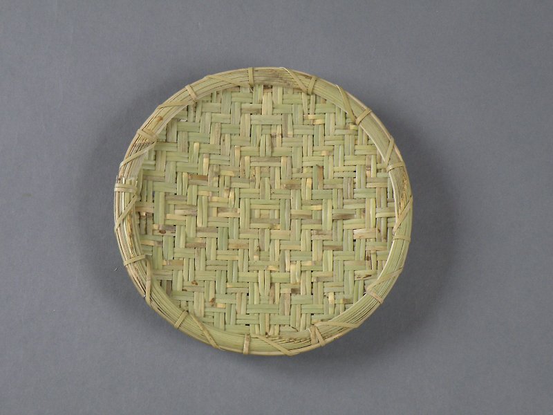 網代編み　盛り皿　蕎麦笊　根曲り竹 - 小皿 - 竹製 グリーン