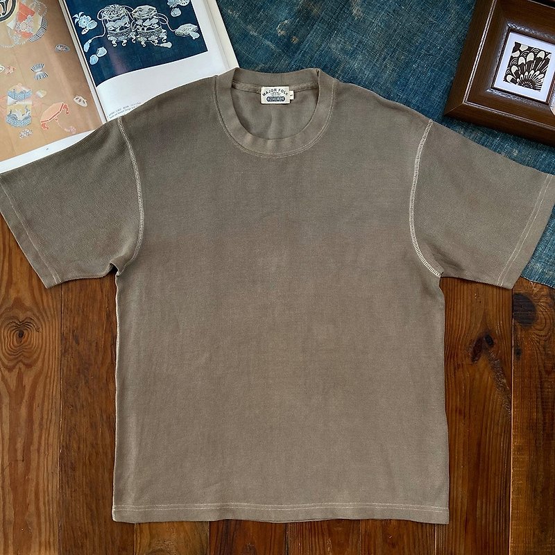 Major Folk│Plant-dyed walnut-dyed vintage brown cotton waffle short-sleeved men's TEE - Men's T-Shirts & Tops - Cotton & Hemp 