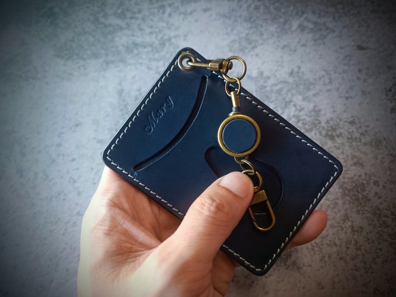 Handcrafted Leather | Golden Bag Silver | Vegetable-Tanned Leather | Genuine Leather | Retractable Double-Sided Card Holder | Card Sleeve | EasyCard - ID & Badge Holders - Genuine Leather 