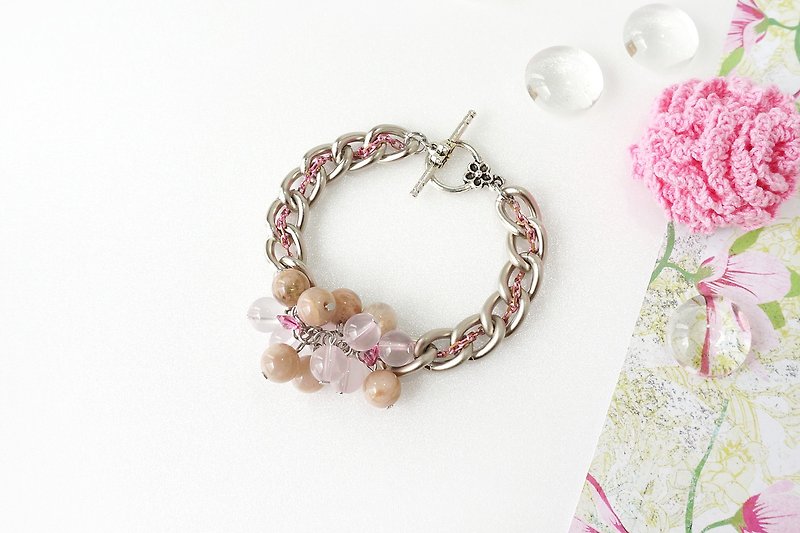 Statement Bracelet, Light Pink Rose Quartz and Peach Moonstone Gems, Unique Fashion Jewelry - สร้อยข้อมือ - เครื่องเพชรพลอย สึชมพู