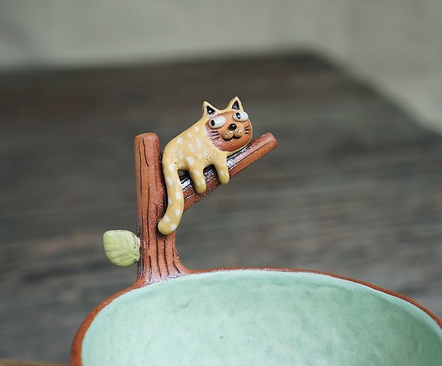 totto.pottery on Instagram: Ceramic cat yarn bowl 🎄💕 #catyarnbowl #cat  #blackcat #cathandmade #ceramics #gốm #gốmthủcông