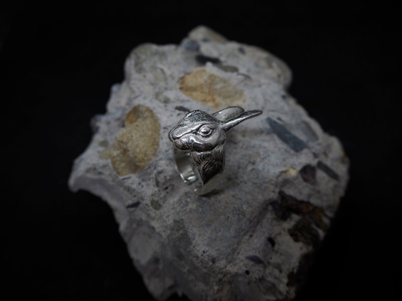 . In tacit understanding. NO.09 Rabbit ring open / 925 Silver - แหวนทั่วไป - เงินแท้ สีเงิน