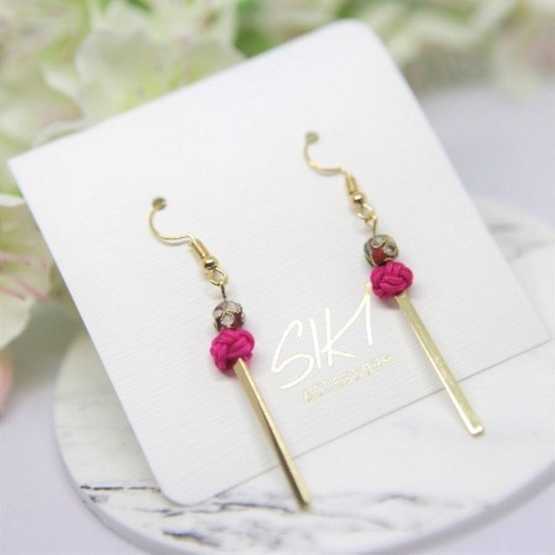 [Turnable Clip-On] Red cloisonne beads with Chinese knot gold bar earrings - ต่างหู - เครื่องประดับ สีแดง