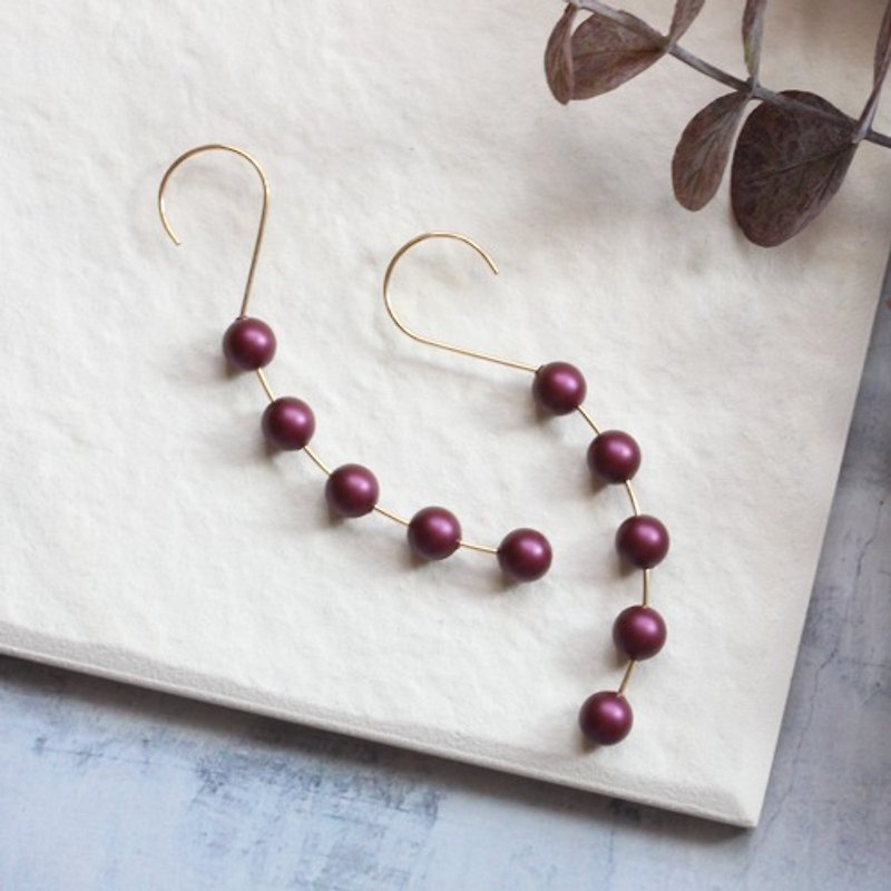 14kgf Swarovski Elderberry Pearl Prima Pierced Earrings - 耳環/耳夾 - 其他金屬 紫色