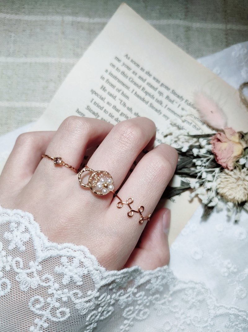 Round flower ring set - General Rings - Copper & Brass Gold