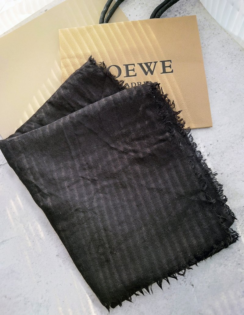 中古孤品 LOEWE 極軟 黑色絲巾紗巾頸巾圍巾領巾圍脖披肩蓋毯毛毯 - 圍巾/披肩 - 羊毛 黑色