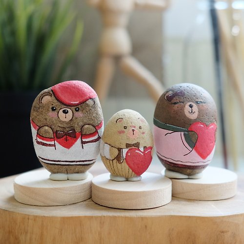 is.ideastone Bear with love stone painting handmade gift for someone you love.