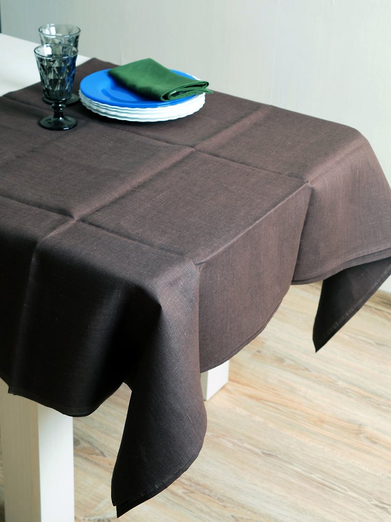 Washed linen tablecloth - color chocolate broune  (144 x 200 cm) - ผ้ารองโต๊ะ/ของตกแต่ง - ลินิน สีนำ้ตาล