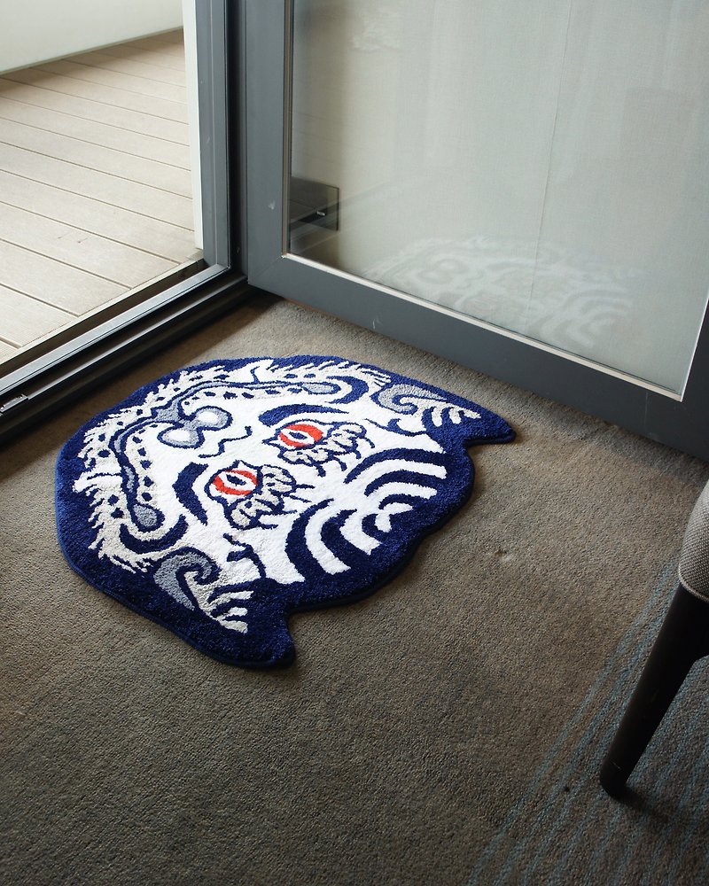 RAW EMOTIONS white tiger head door rug - Rugs & Floor Mats - Polyester White