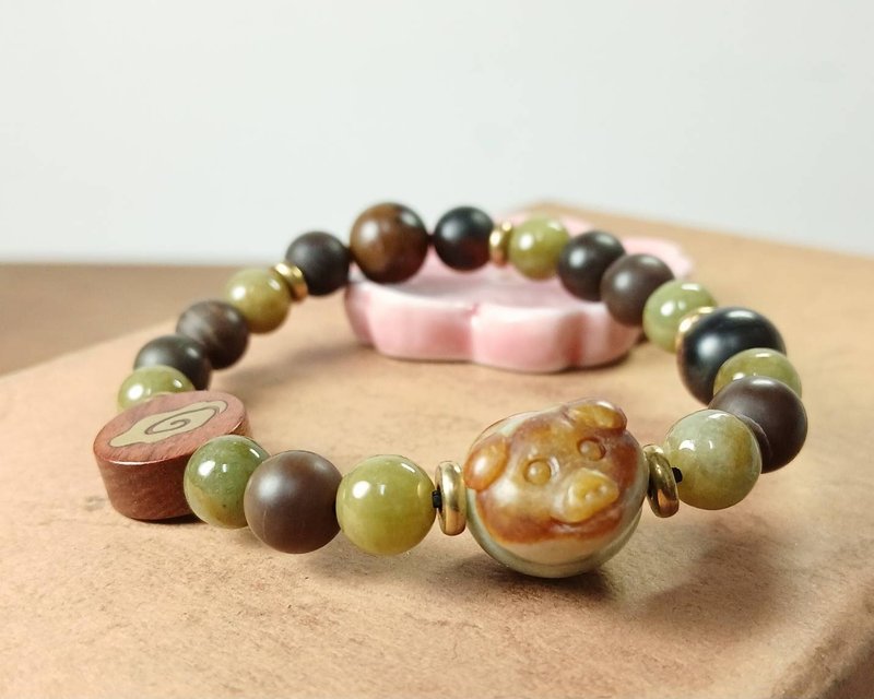 New Year's gift | Beaded carving bracelet, pig red skin, oily green Burmese jade + petrified jade/blessing matte to play with - Bracelets - Jade Khaki