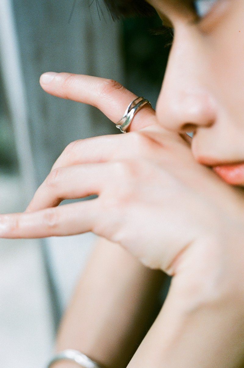 Gentle Summer Ripple Ring Unisex Ring Personalized Style - แหวนทั่วไป - เงินแท้ สีเงิน