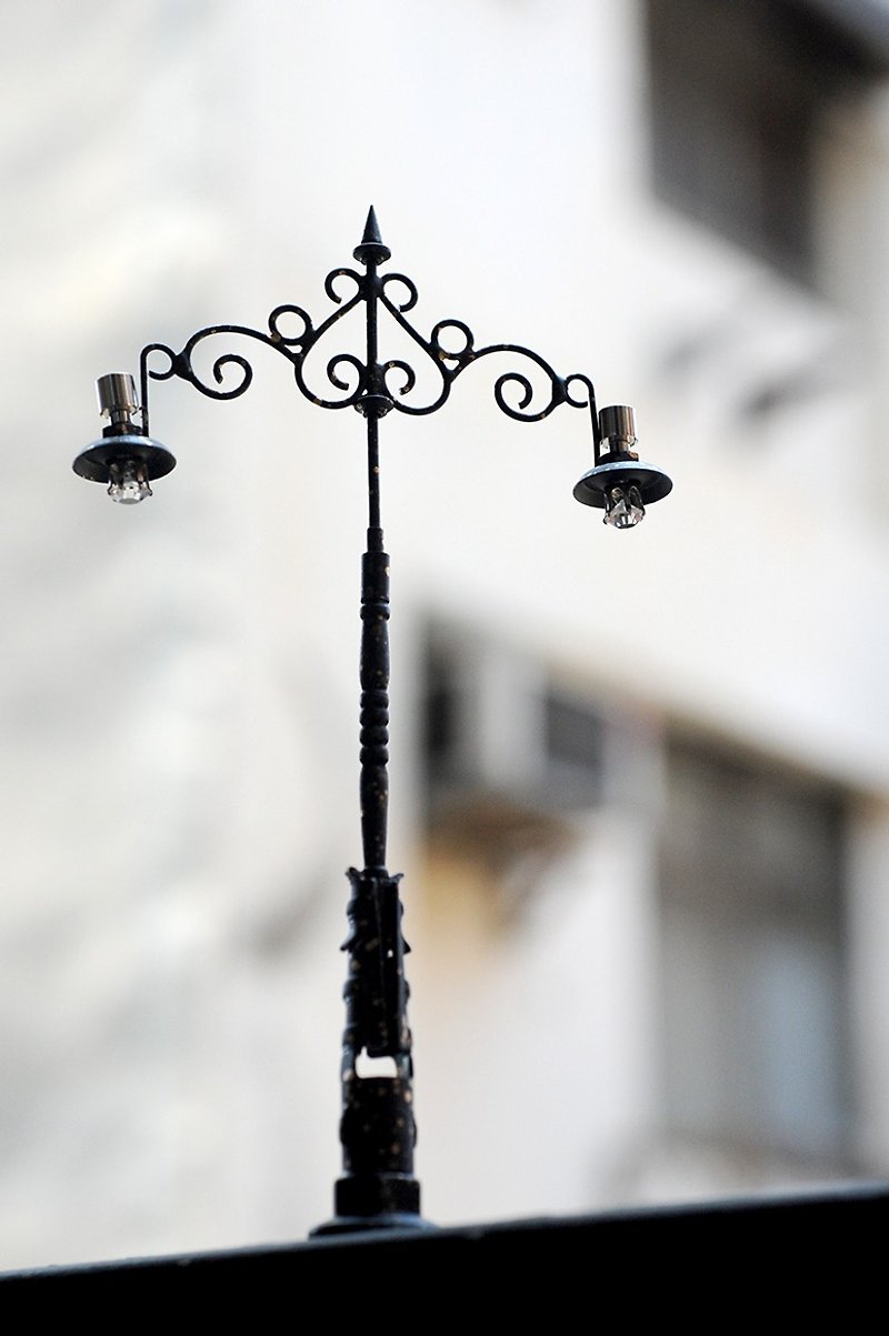 Pocket model. Miniature. European style street light 2 - อื่นๆ - โลหะ 