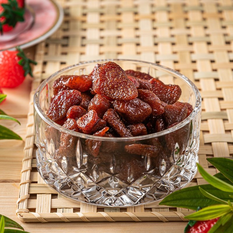 Wilderness Wennong | Taiwan Xiaonong Dried Strawberries 170g - ผลไม้อบแห้ง - อาหารสด สีส้ม
