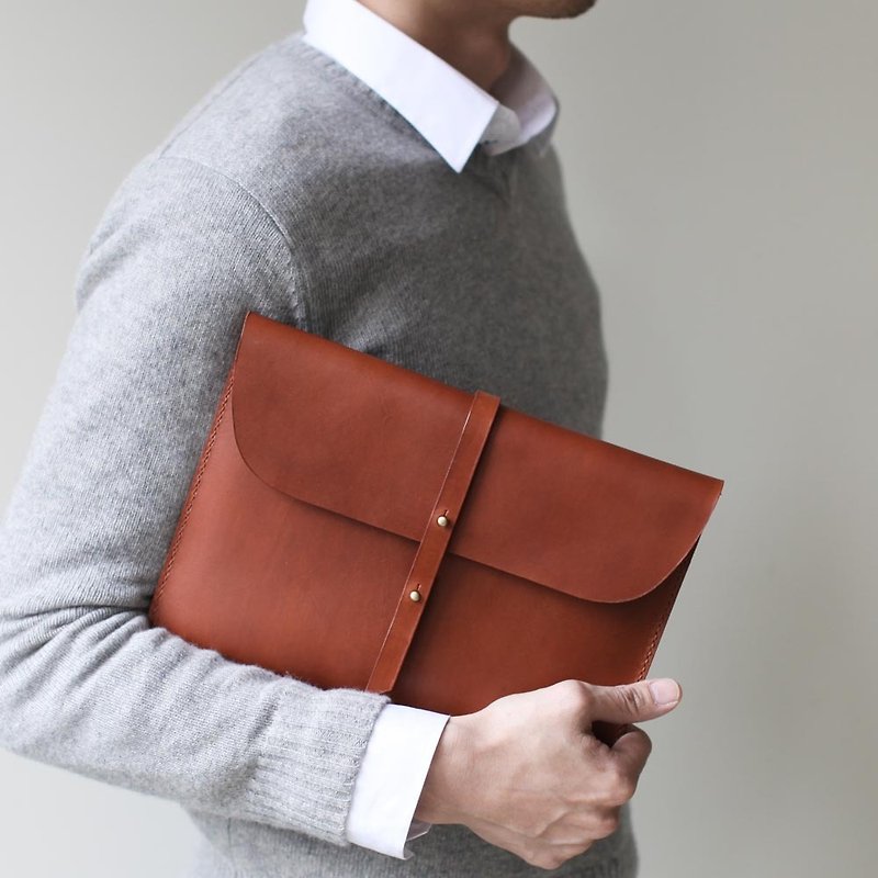 iPad/ iPad Veg-tanned leather case/sleeve - กระเป๋าคลัทช์ - หนังแท้ สีนำ้ตาล