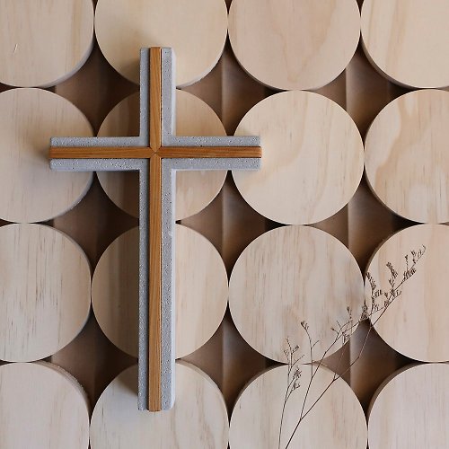 HIS 十字架概念店 9號 水泥檜木十字架 壁掛 台灣團隊設計