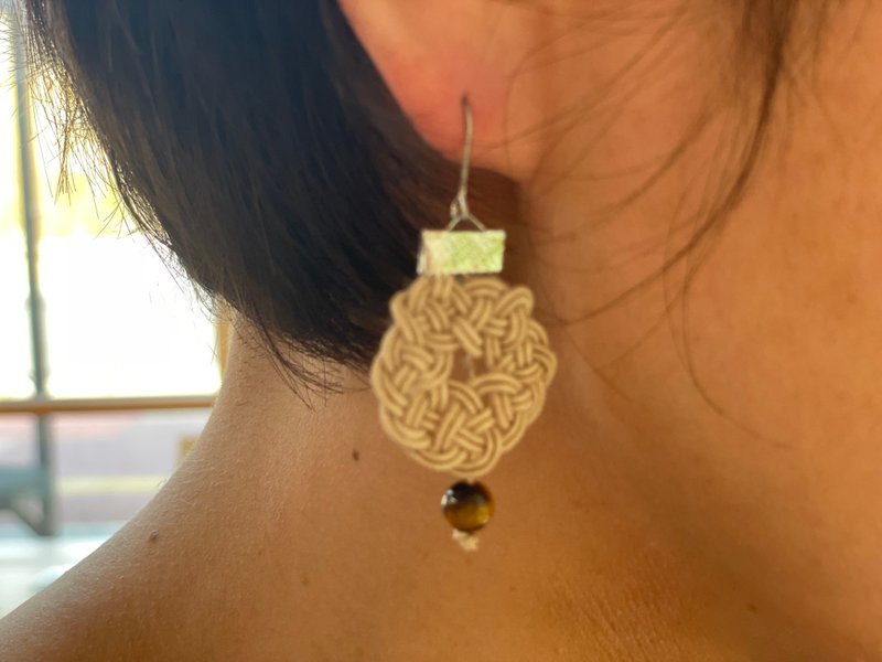 Pure hemp earrings (can be changed to earrings) 100% made in Japan - ต่างหู - วัสดุอื่นๆ 