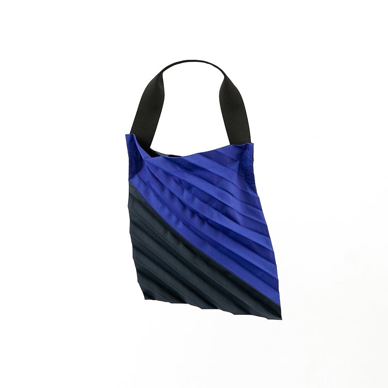 Errorism * 45 Degree pleated colour blocking tote bag - Messenger Bags & Sling Bags - Waterproof Material 