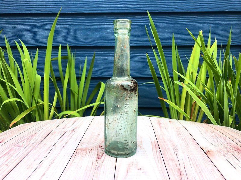 Hand-blown glass bottle / potion bottle / seasoning bottle century-old B - ของวางตกแต่ง - แก้ว 
