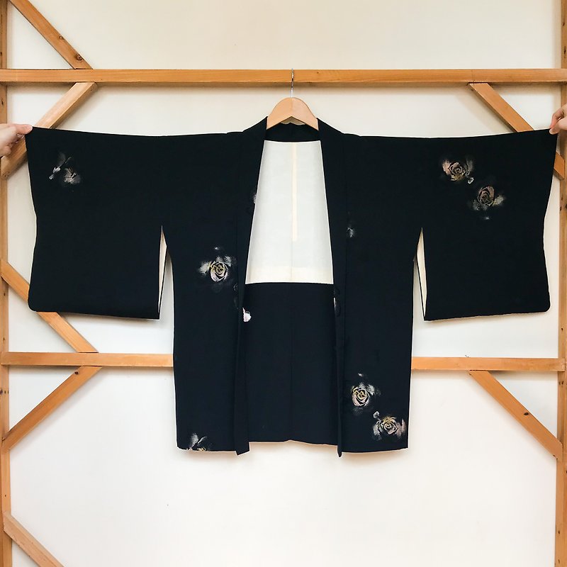 Kimono / Black Haori (Rose) - Women's Casual & Functional Jackets - Silk Black
