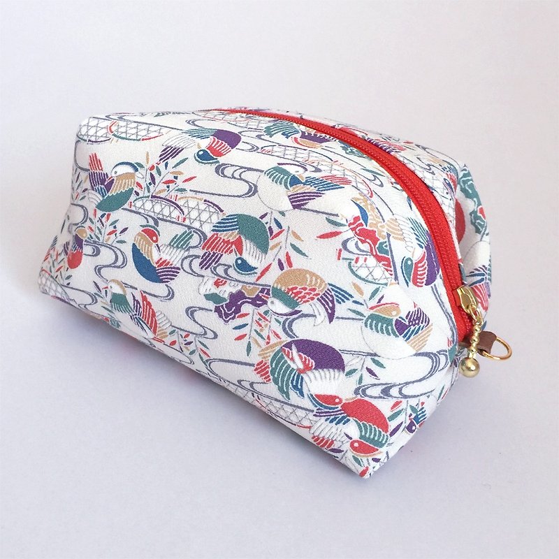 Pouch with Japanese Traditional Pattern, Kimono (Large) - Silk - Toiletry Bags & Pouches - Other Materials White