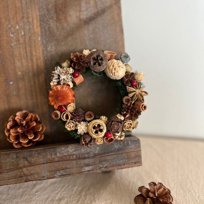 聖誕堅果小冬甩花圈 | Nutty Winter Mini Wreath - 擺飾/家飾品 - 植物．花 