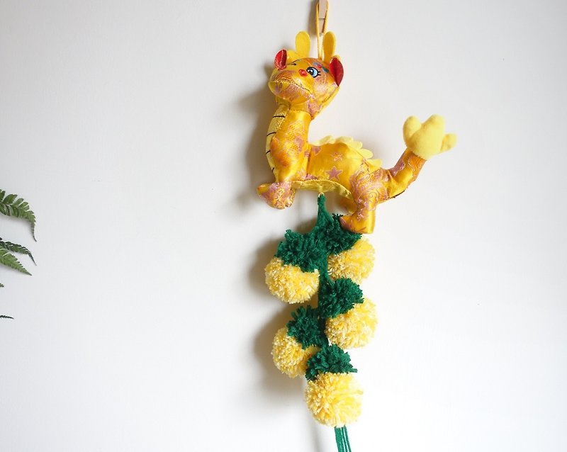 2024 Year of the Dragon is coming/Ancient gift/Year of the Dragon Spring Festival decoration/New Year gift/Pineapple - Items for Display - Other Materials Yellow