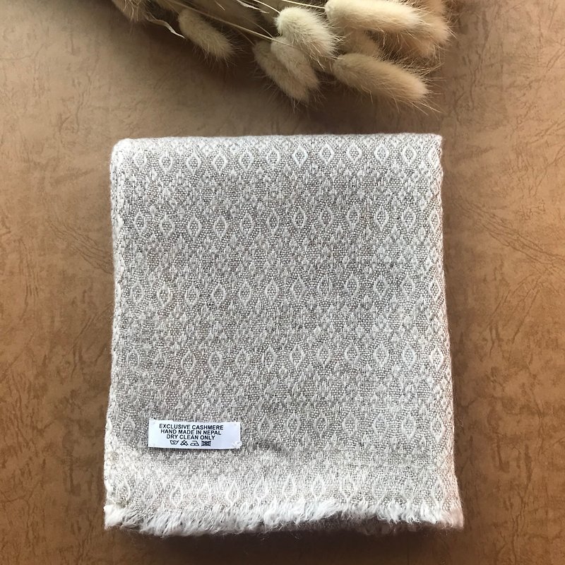[Narrow version] Cashmere cashmere scarf non-dyed light brown neck circumference hand-woven for men and women - ผ้าพันคอถัก - ขนแกะ สีกากี