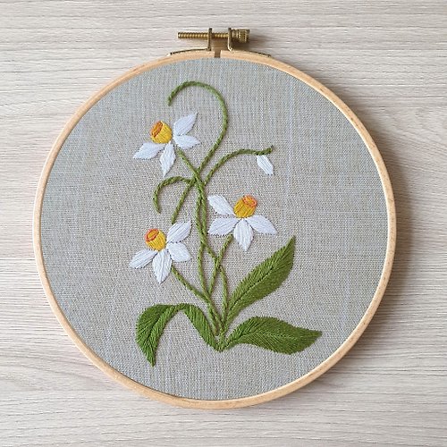 Embroidery Dreams 刺繡 水仙花 daffodils hand embroidery DIY, Floral pattern pdf