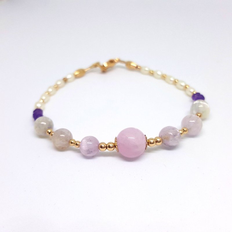 Girl crystal world [introverted beauty] - purple Lihui bracelet bracelet natural crystal gem hand - สร้อยข้อมือ - เครื่องเพชรพลอย สีม่วง