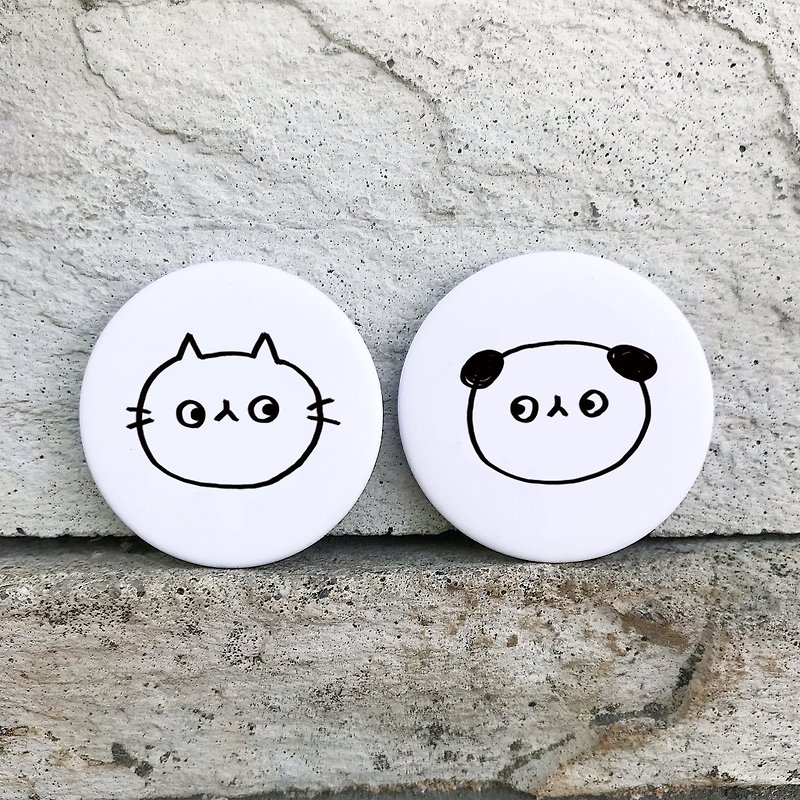 Plastic Badges & Pins White - Cats and Dogs/Small Badge (2 in)