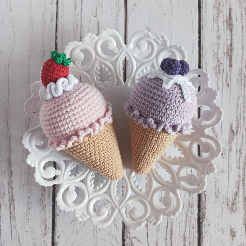 Crochet ice cream,pretend play,toy food ,Strawberry ice cream, children kitchen - 寶寶/兒童玩具/玩偶 - 棉．麻 多色