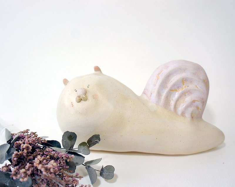 ﹝ ﹞ feel for Tao travel snails - pink reef - Items for Display - Porcelain Pink