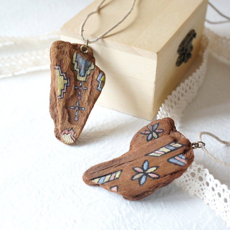 Wooden hand-painted necklace -*Gui honey combination of concessions*1 + 1 (the whole museum similar necklace optional two) - Necklaces - Wood Multicolor