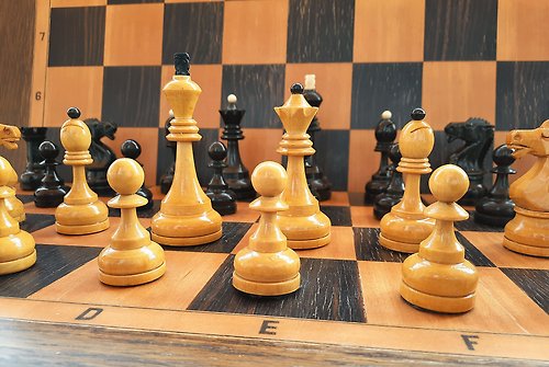 RetroRussia Soviet Grandmaster chess pieces set, weighted wooden Russian tournament chessmen
