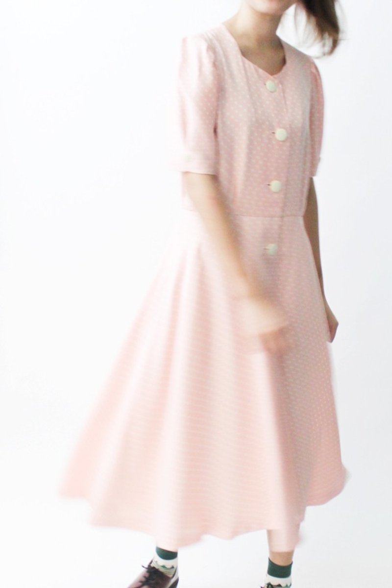 [] RE0622D757 little pink vintage big skirt short-sleeved dress - ชุดเดรส - เส้นใยสังเคราะห์ สึชมพู