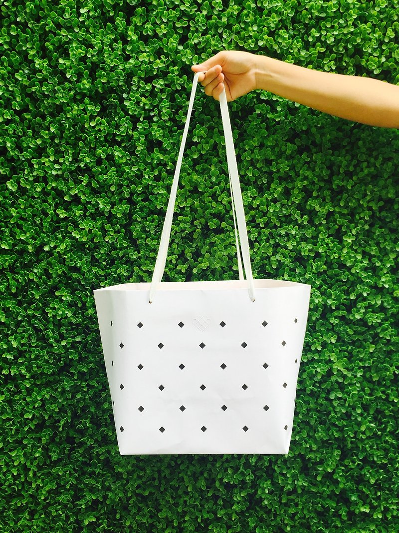 BONNSU exclusive design hexagonal paper bag - Other - Paper White