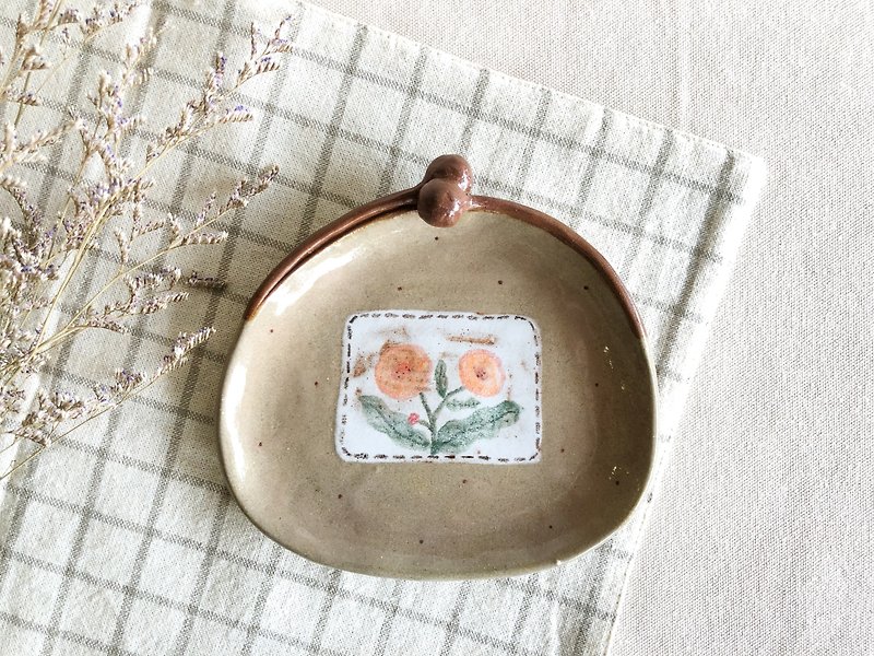 Gold bag - styling plate - patchwork flower pot - จานและถาด - ดินเผา สีนำ้ตาล
