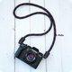 カメラストラップ 黒と赤 9mm 登山ロープ ヴィンテージ 手作り フィルム カメラ ギフト 写真撮影