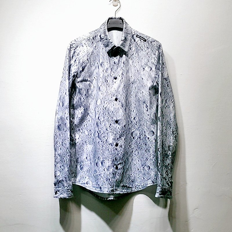 Moon Print Unisex Fitted Long Sleeve Shirt (Men) Ray77 Galaxy - เสื้อเชิ้ตผู้ชาย - ผ้าฝ้าย/ผ้าลินิน สีเทา