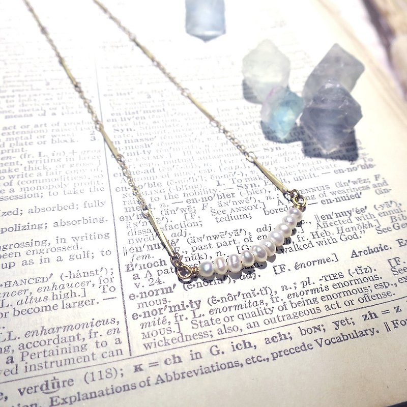 VIIART。束。<イエロー>真珠のネックレスのチェーンの鎖骨 - ネックレス・ショート - 宝石 ホワイト