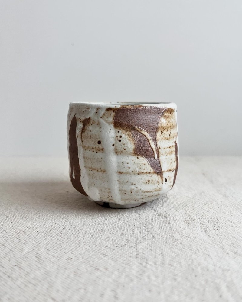 流白 茶杯 一零零 | 陶器皿 - 茶壺/茶杯/茶具 - 陶 白色