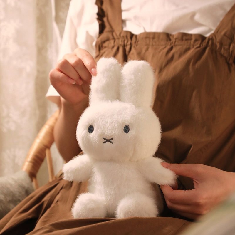 miffy 25cm 長毛絨公仔 白色 - 公仔/玩偶 - 棉．麻 白色