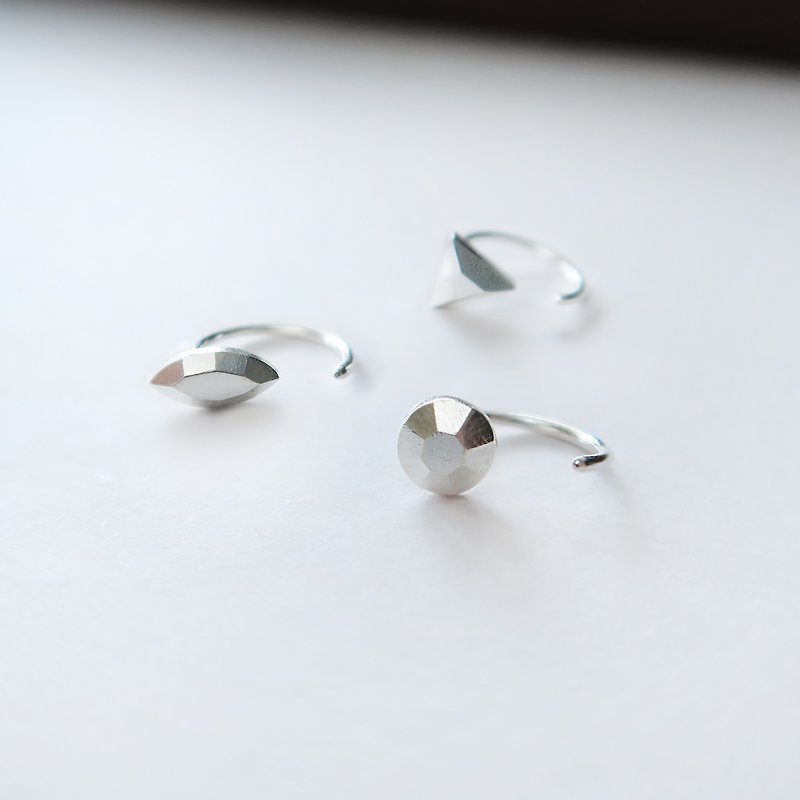 925純銀 小寶石C型耳針耳環-圓、三角、馬眼形寶石-可不對稱一對 - 耳環/耳夾 - 純銀 銀色