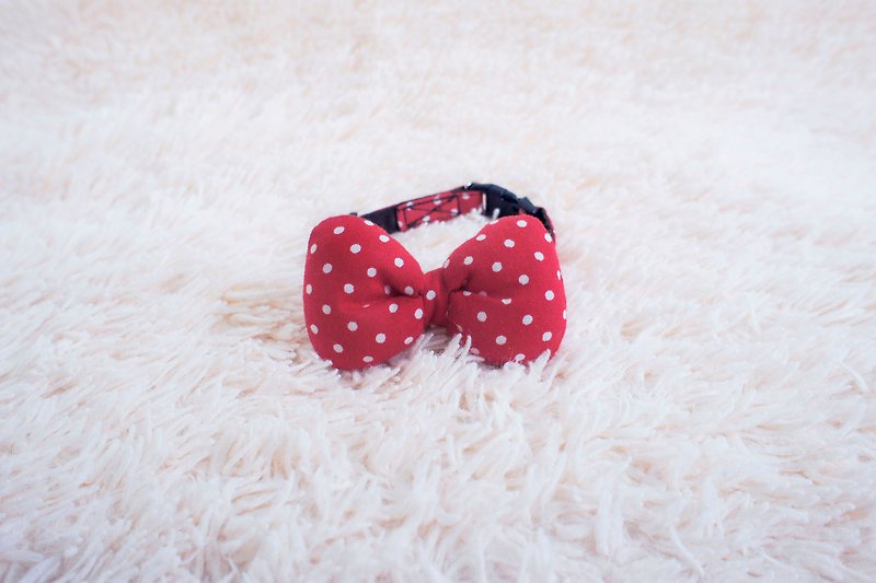Can be customized. Red bottom dot bow collar collar with the same color leash - ปลอกคอ - ผ้าฝ้าย/ผ้าลินิน สีแดง