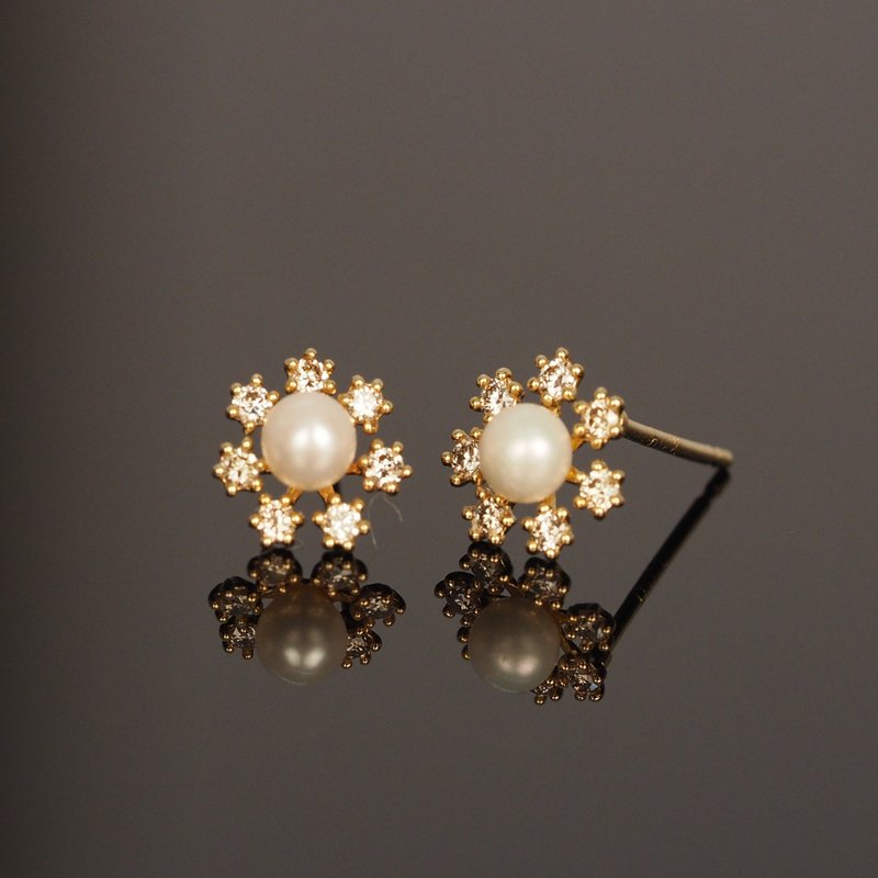 18K Gold The Diamond Snowflakes Earrings - ต่างหู - เครื่องประดับ 