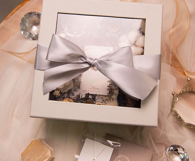 Permanent flower gold edge jewelry box jewelry box jewelry box storage box  customized birthday gift newlyweds - Shop shes-flower Dried Flowers &  Bouquets - Pinkoi