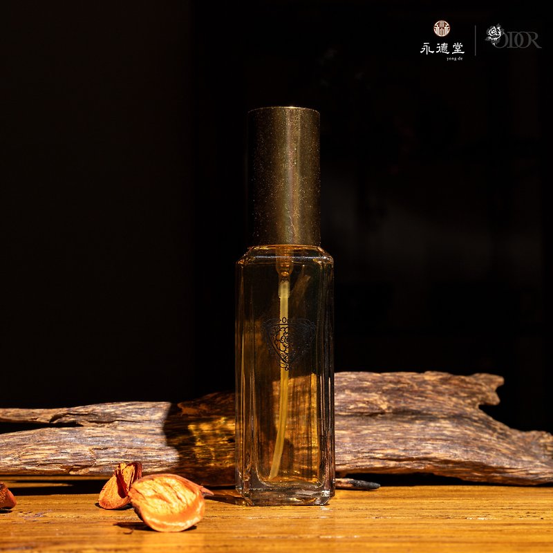 Forest Land - 沈香の香水 - アロマ・線香 - エッセンシャルオイル ゴールド